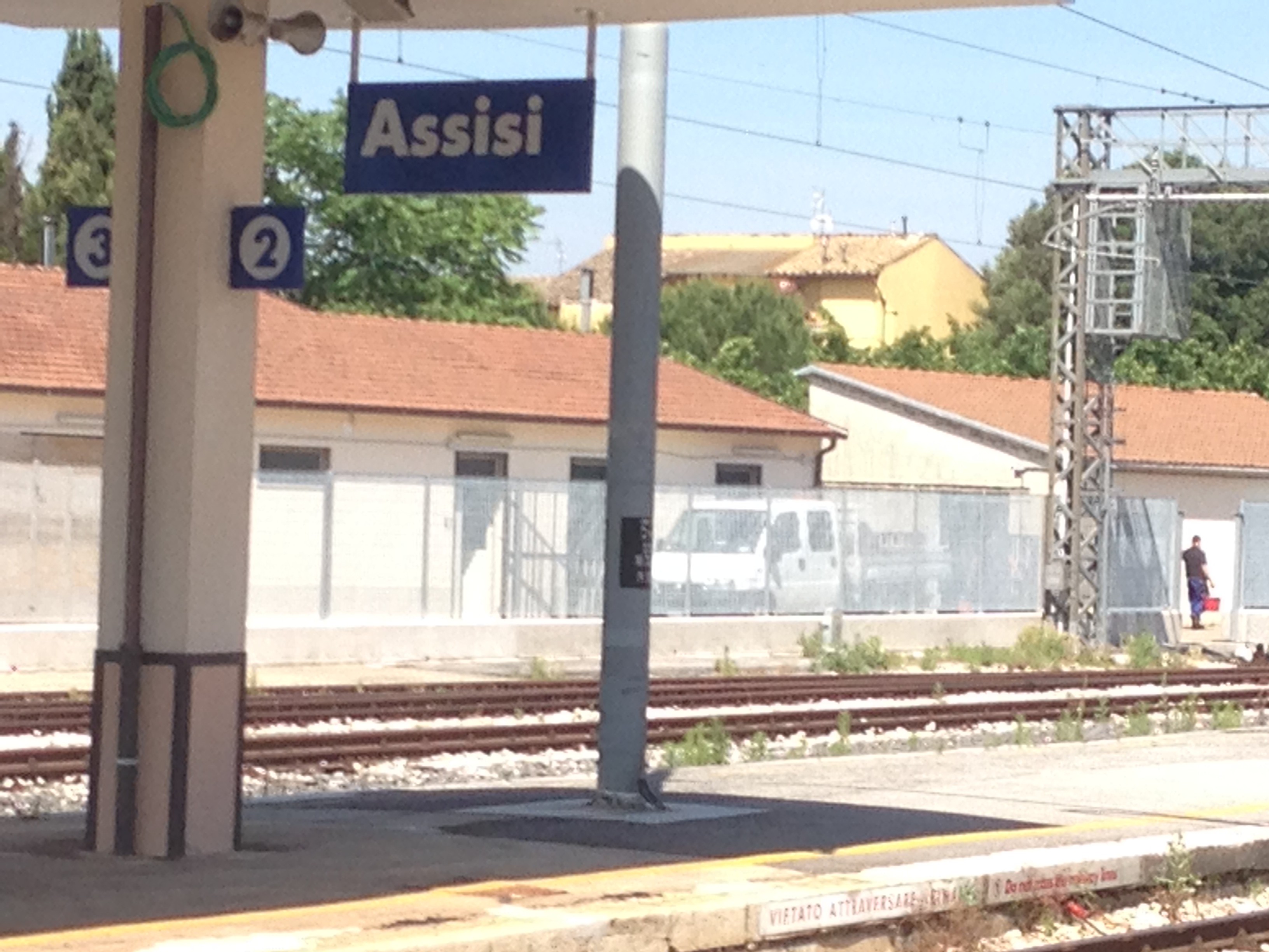 assisi train stop